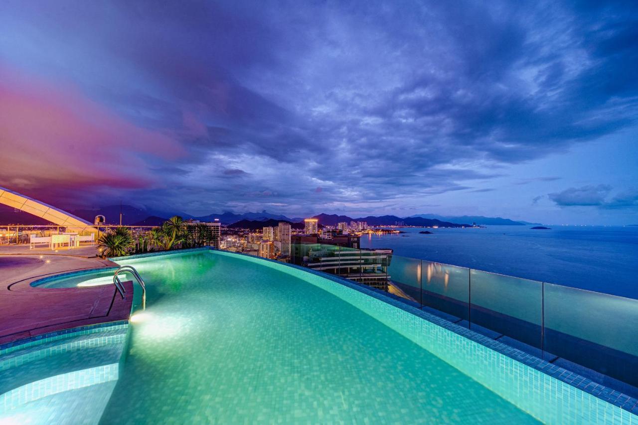 Luxury Condo Nha Trang By Seagroup Esterno foto
